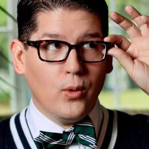 Meet your Posher, Dustin